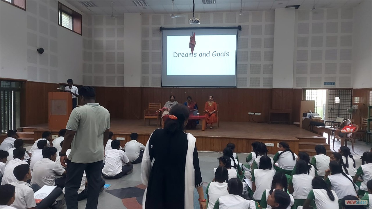 INTERACTIVE SUMMER SESSION (4)